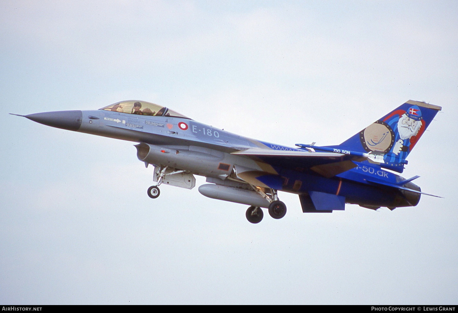 Aircraft Photo of E-180 | General Dynamics F-16AM Fighting Falcon | Denmark - Air Force | AirHistory.net #135139