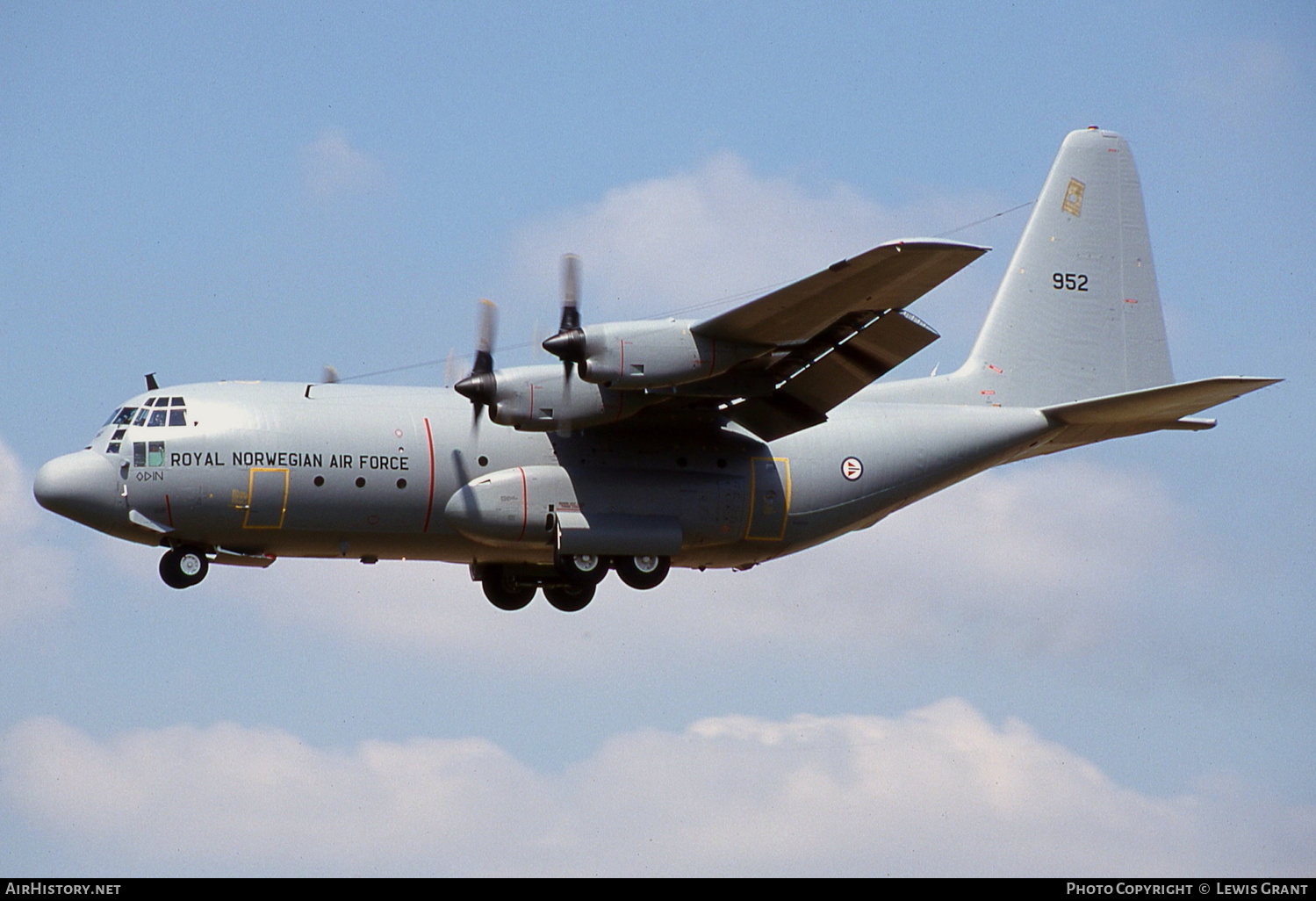 Aircraft Photo of 952 | Lockheed C-130H Hercules | Norway - Air Force | AirHistory.net #135151