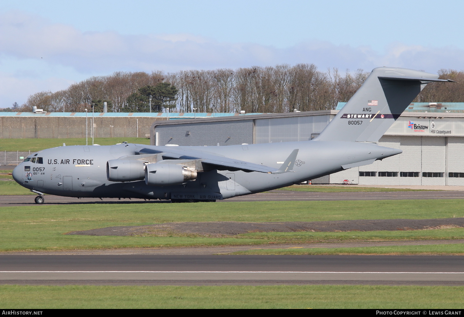 Aircraft Photo of 98-0057 / 80057 | Boeing C-17A Globemaster III | USA - Air Force | AirHistory.net #135191