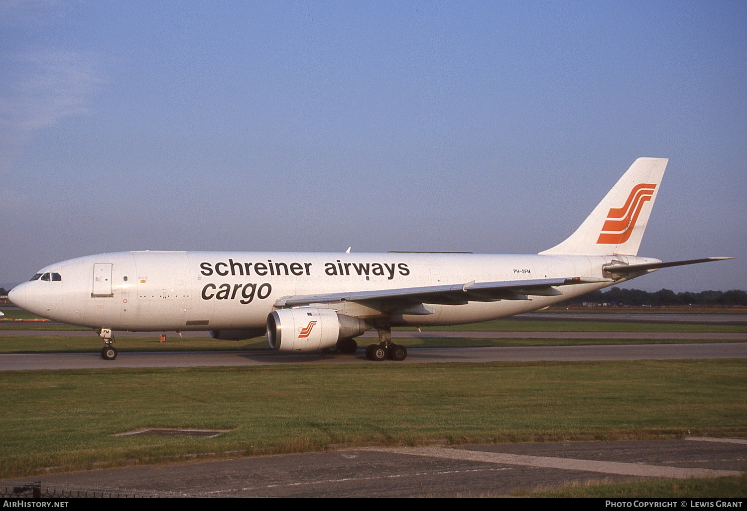 Aircraft Photo of PH-SFM | Airbus A300B4-203(F) | Schreiner Airways Cargo | AirHistory.net #135216