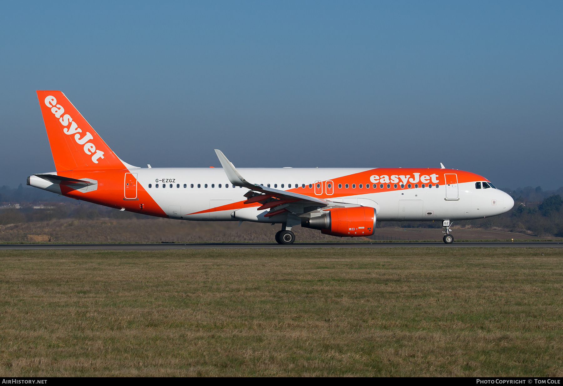 Aircraft Photo of G-EZGZ | Airbus A320-214 | EasyJet | AirHistory.net #135353