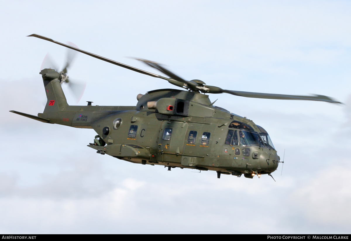 Aircraft Photo of ZJ119 | EHI EH101-411 Merlin HC3 | UK - Air Force | AirHistory.net #135436