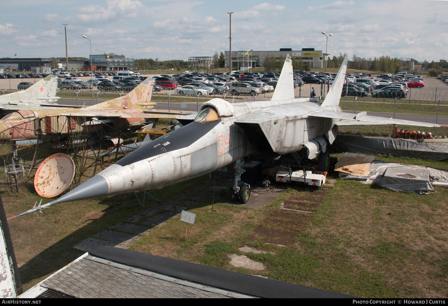 Aircraft Photo of 34 red | Mikoyan-Gurevich MiG-25RBS | Soviet Union - Air Force | AirHistory.net #135467