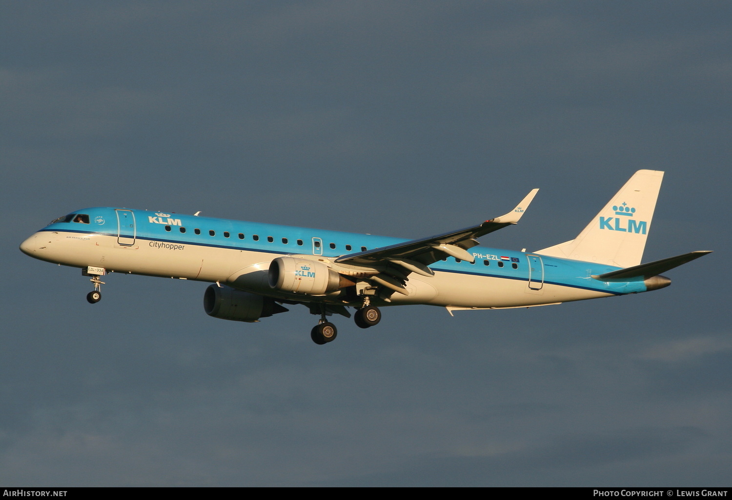 Aircraft Photo of PH-EZL | Embraer 190STD (ERJ-190-100STD) | KLM Cityhopper | AirHistory.net #135501