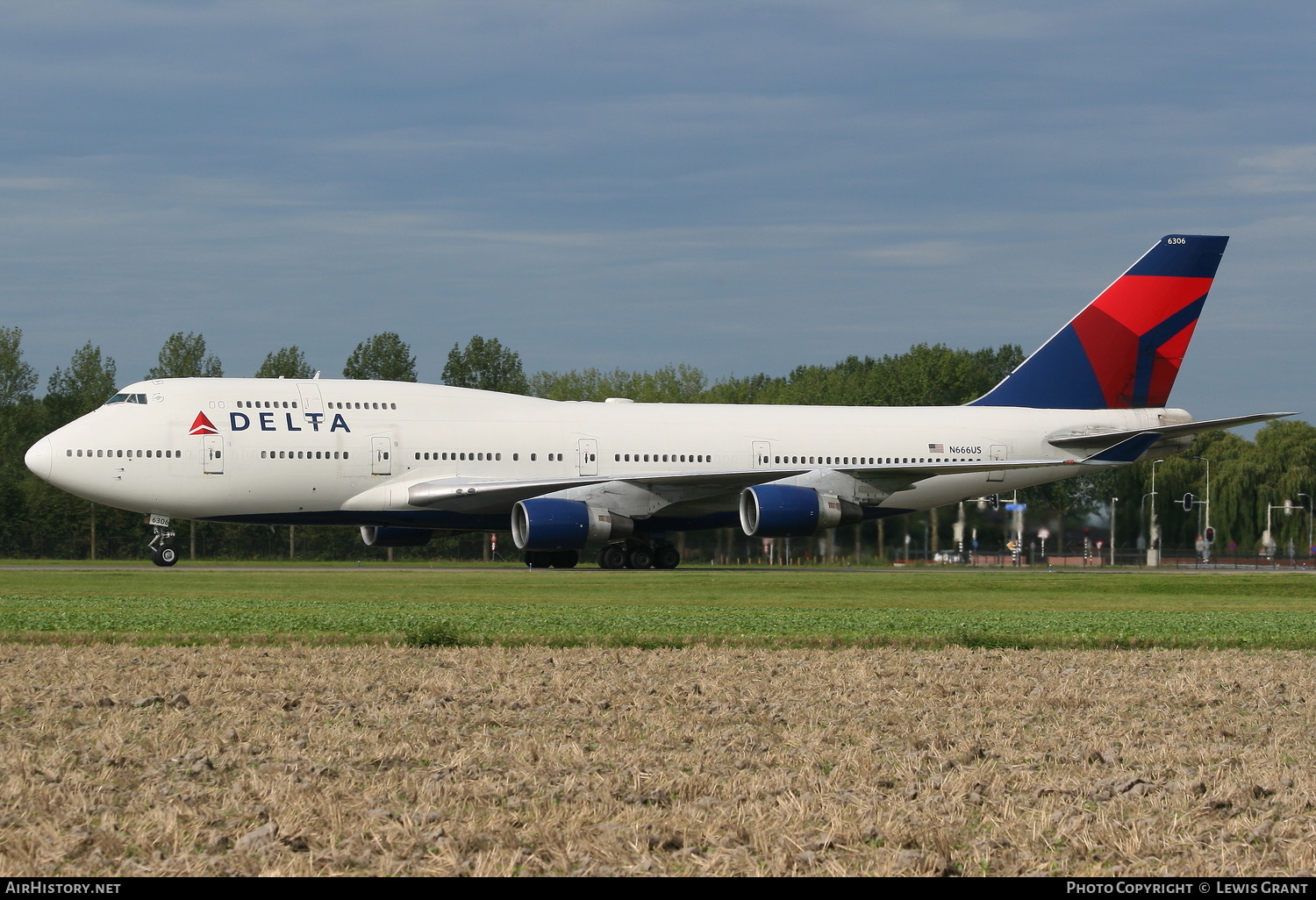 Aircraft Photo of N666US | Boeing 747-451 | Delta Air Lines | AirHistory.net #135509