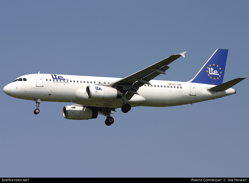 Aircraft Photo of EC-JIB | Airbus A320-232 | LTE International Airways | AirHistory.net #135576