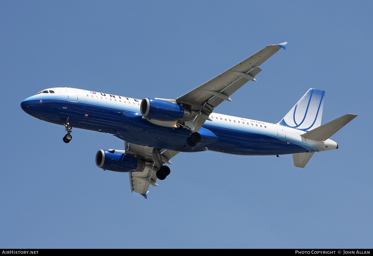 Aircraft Photo of N407UA | Airbus A320-232 | United Airlines | AirHistory.net #135612