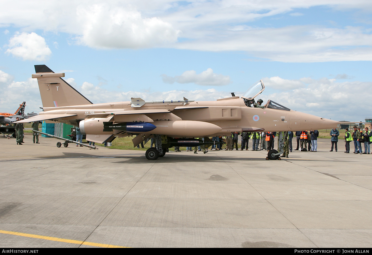 Aircraft Photo of XX725 | Sepecat Jaguar GR3A | UK - Air Force | AirHistory.net #135700