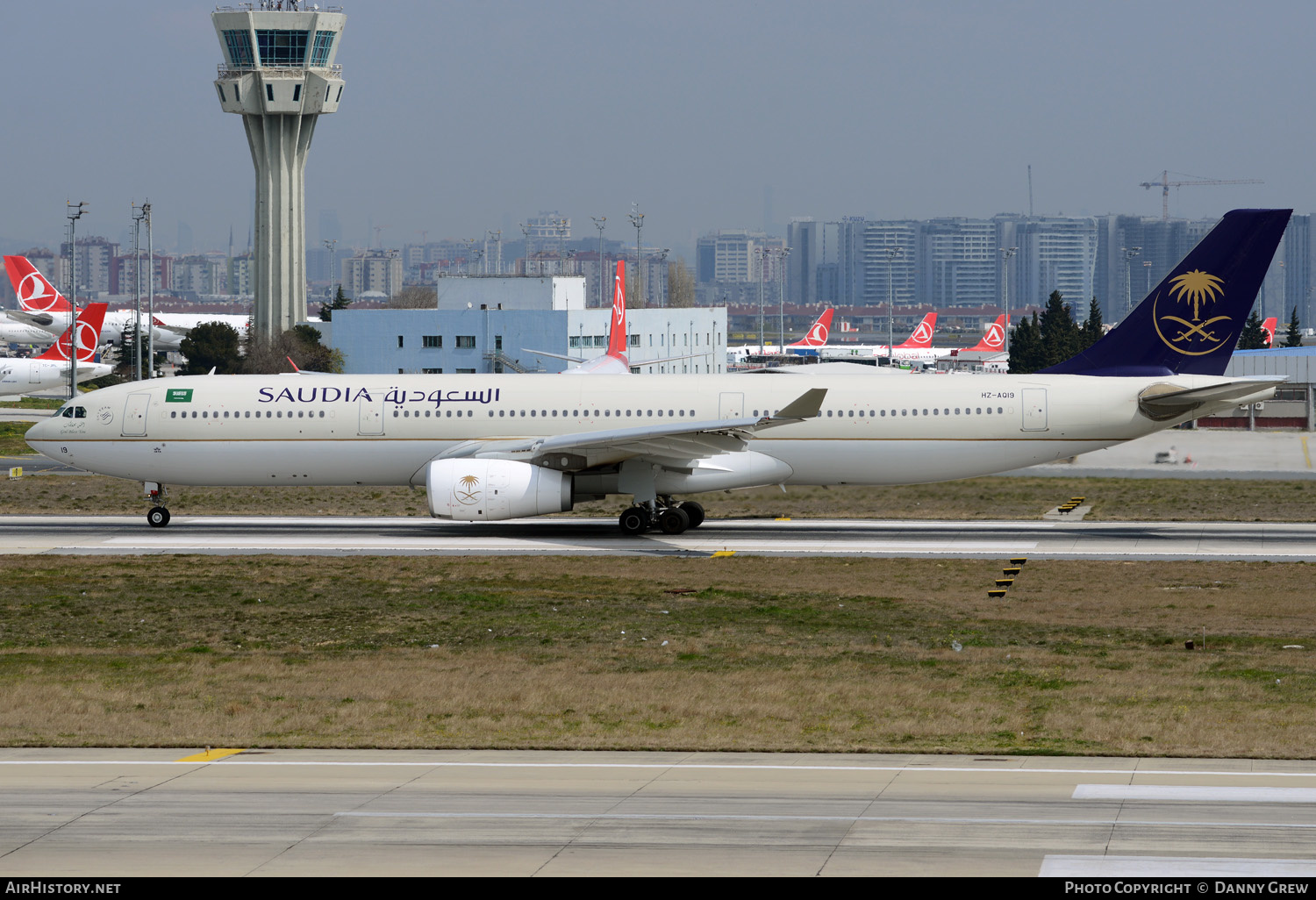 Aircraft Photo of HZ-AQ19 | Airbus A330-343E | Saudia - Saudi Arabian Airlines | AirHistory.net #135714