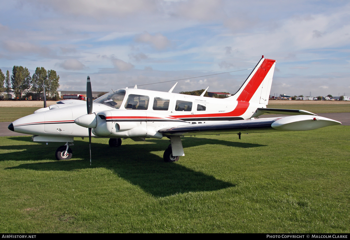 Aircraft Photo of G-FBPL | Piper PA-34-200 Seneca | AirHistory.net #135721