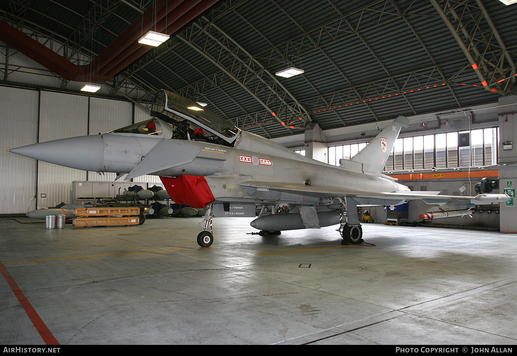 Aircraft Photo of ZJ806 | Eurofighter EF-2000 Typhoon T1 | UK - Air Force | AirHistory.net #135725