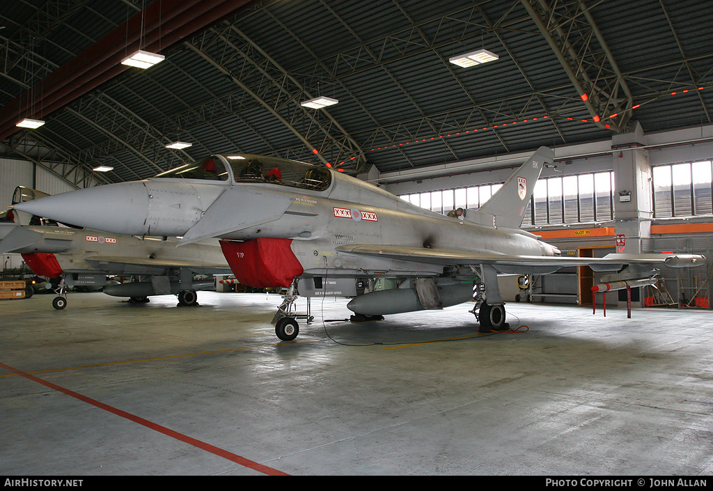 Aircraft Photo of ZJ812 | Eurofighter EF-2000 Typhoon T1 | UK - Air Force | AirHistory.net #135730