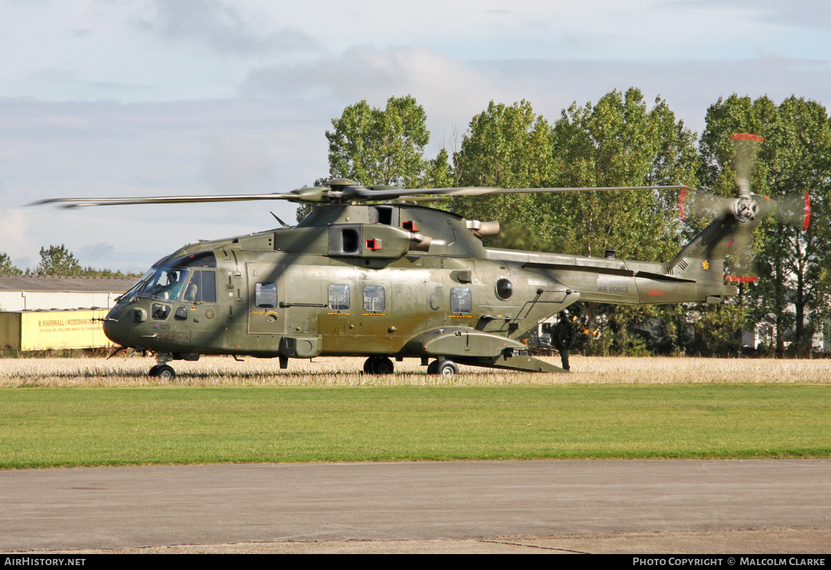 Aircraft Photo of ZJ119 | EHI EH101-411 Merlin HC4 | UK - Air Force | AirHistory.net #135734
