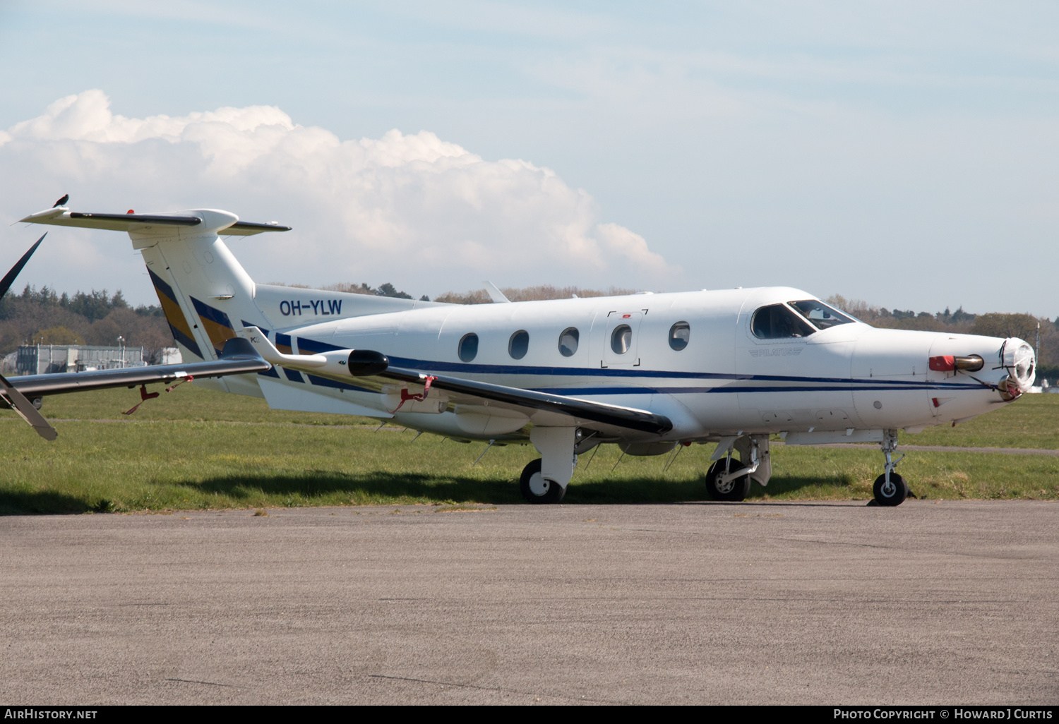 Aircraft Photo of OH-YLW | Pilatus PC-12/45 | AirHistory.net #135874