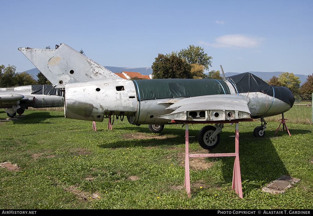 Aircraft Photo of 3024 | Mikoyan-Gurevich MiG-15bisR | Czechoslovakia - Air Force | AirHistory.net #136039