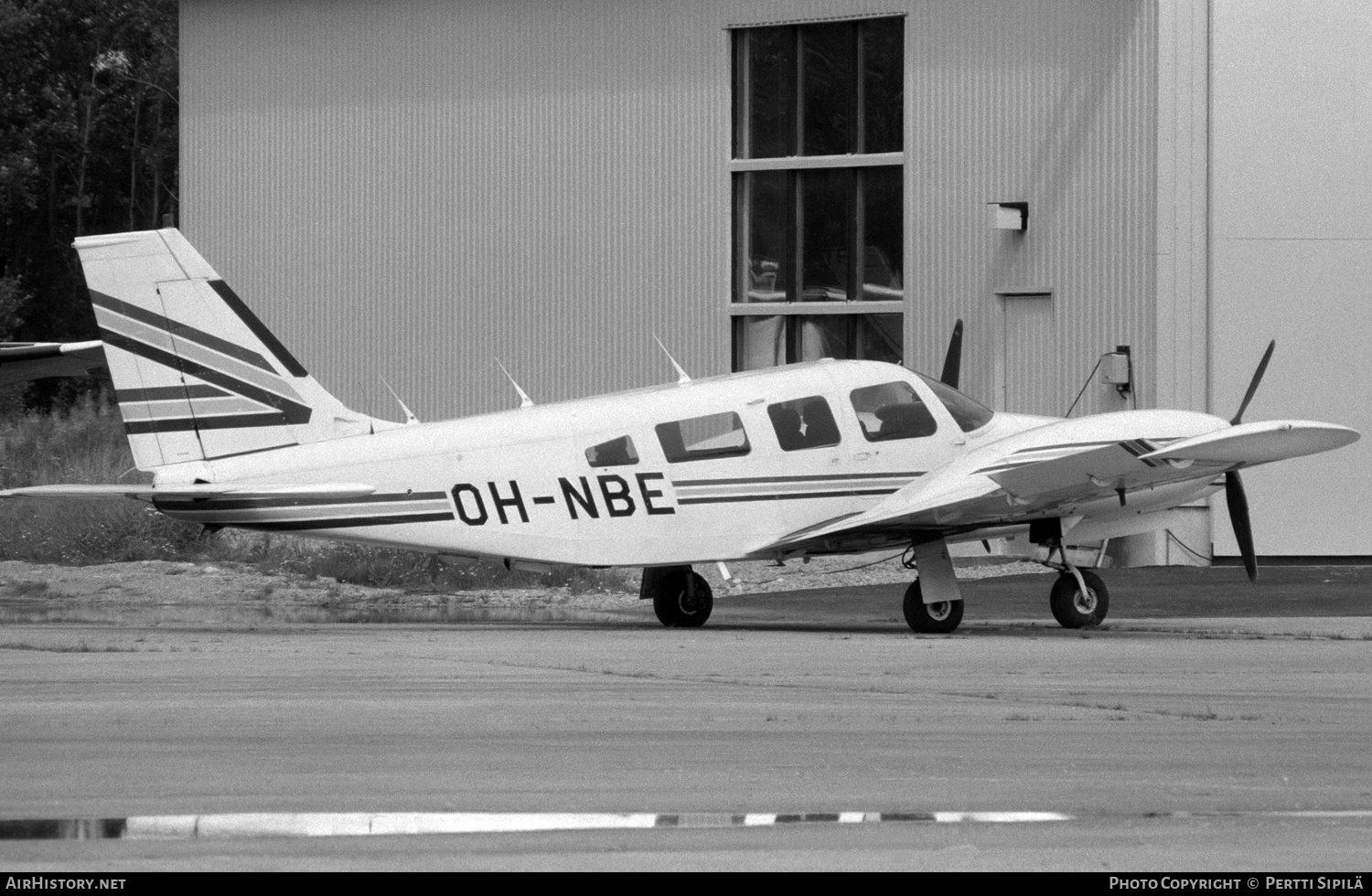 Aircraft Photo of OH-NBE | Piper PA-34-200T Seneca II | AirHistory.net #136157