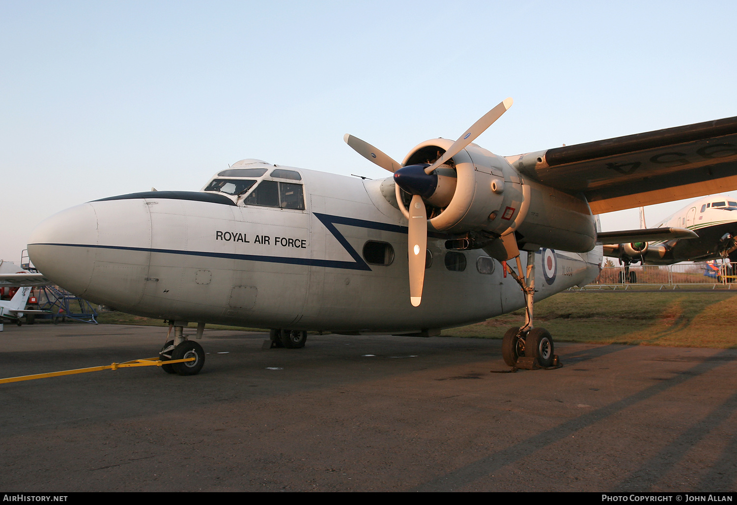 Aircraft Photo of G-BXES / XL954 | Hunting Percival P.66 Pembroke C.1 | UK - Air Force | AirHistory.net #136187