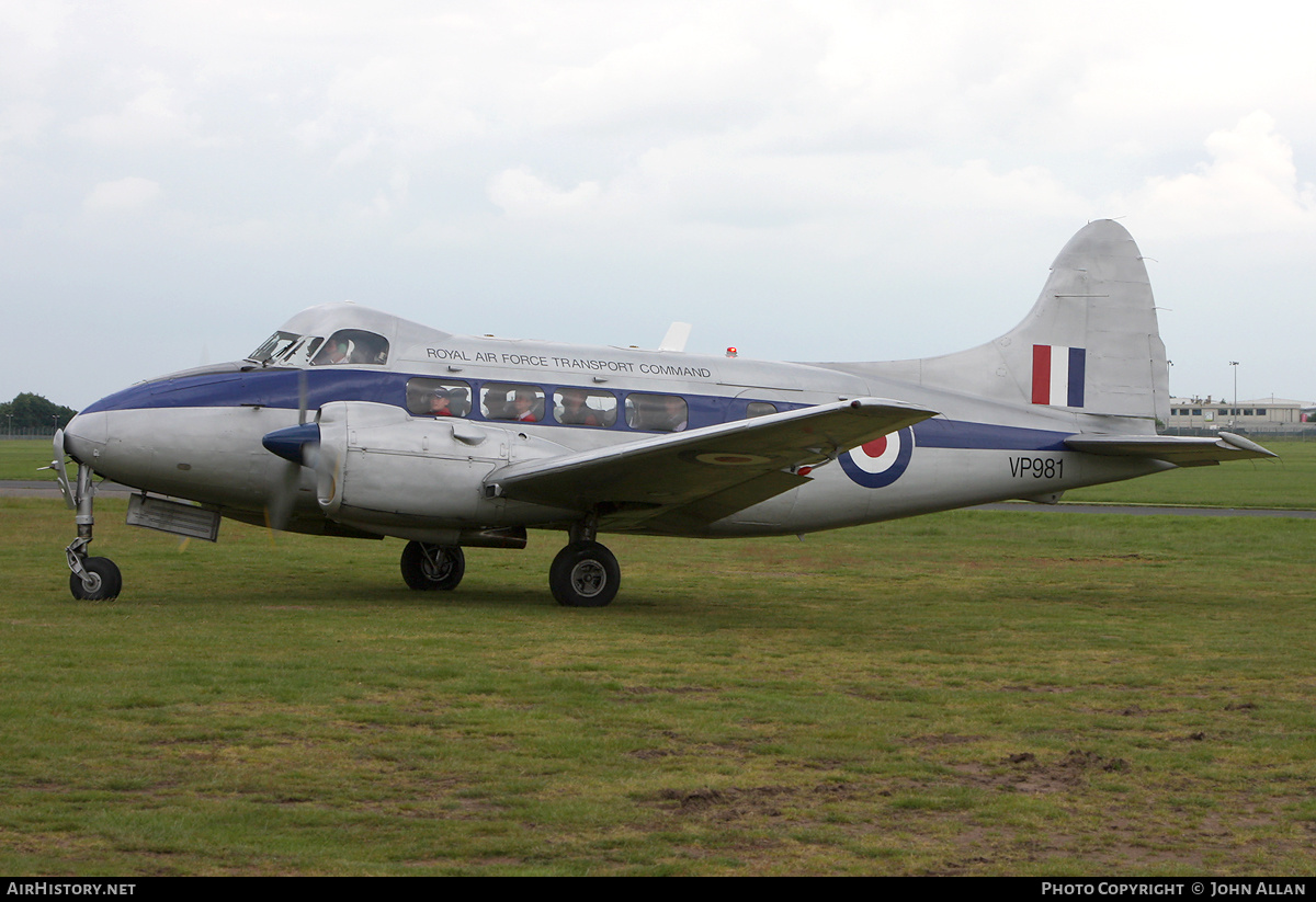 Aircraft Photo of G-DHDV / VP981 | De Havilland D.H. 104 Devon C2/2 | UK - Air Force | AirHistory.net #136198
