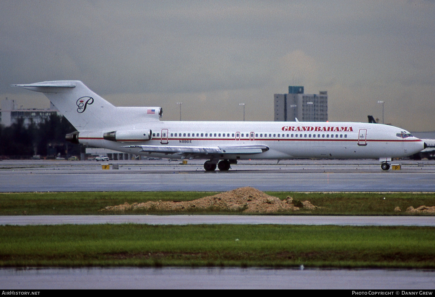 Aircraft Photo of N8861E | Boeing 727-225/Adv | Grand Bahama | AirHistory.net #136203