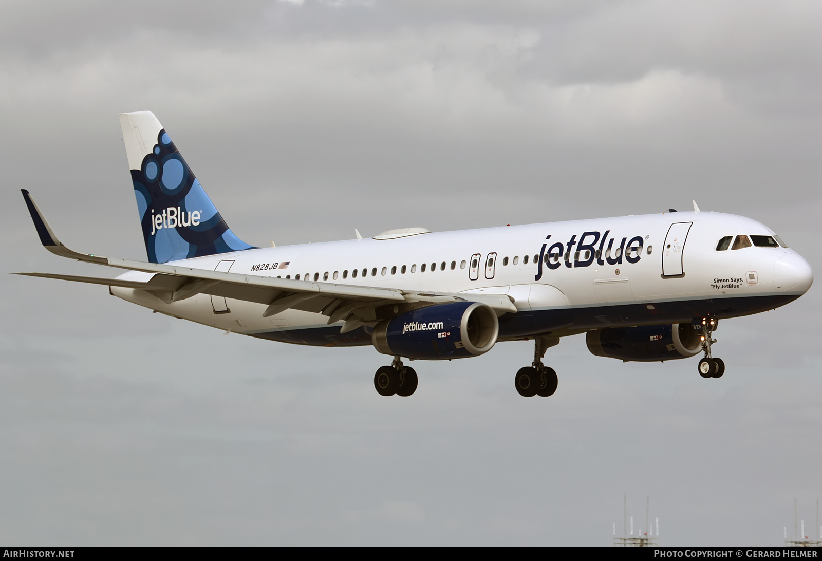 Aircraft Photo of N828JB | Airbus A320-232 | JetBlue Airways | AirHistory.net #136456