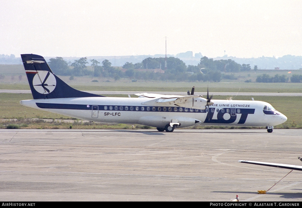 Aircraft Photo of SP-LFC | ATR ATR-72-202 | LOT Polish Airlines - Polskie Linie Lotnicze | AirHistory.net #136534