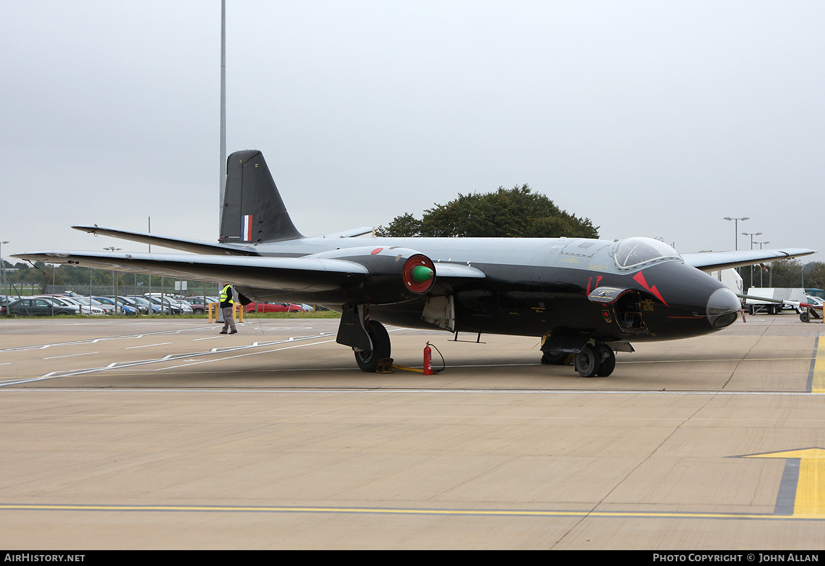 Aircraft Photo of G-BVWC / WK163 | English Electric Canberra B2/6 | UK - Air Force | AirHistory.net #136669