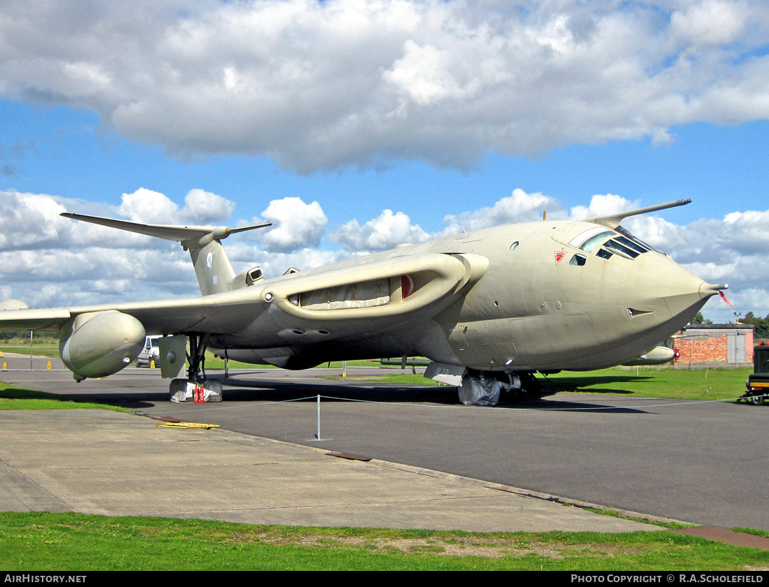 Aircraft Photo of XL231 | Handley Page HP-80 Victor K2 | UK - Air Force | AirHistory.net #136723