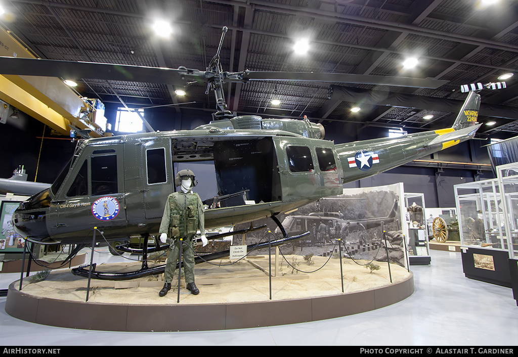 Aircraft Photo of 74-22454 / 22454 | Bell UH-1H Iroquois | USA - Army | AirHistory.net #136792