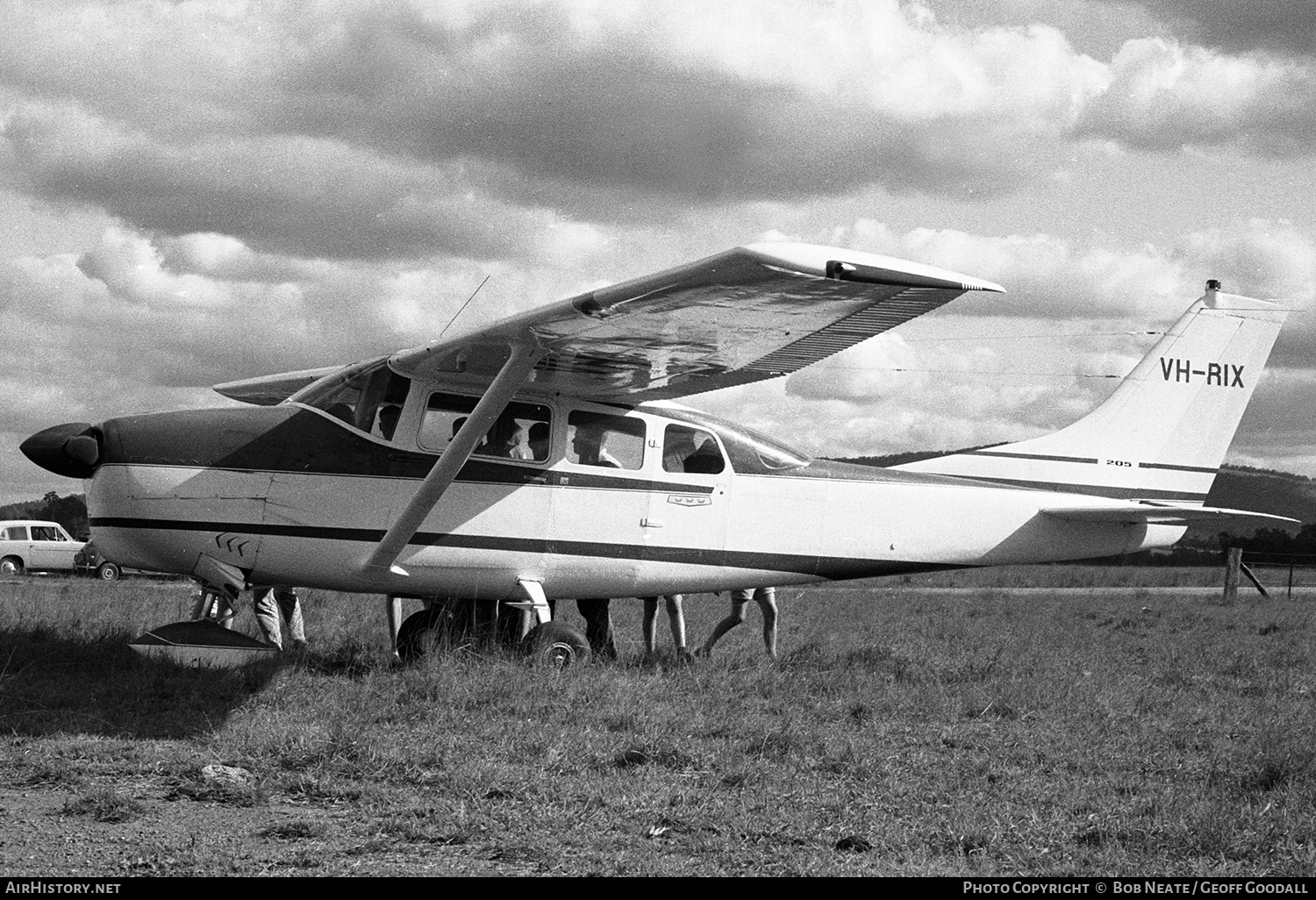 Aircraft Photo of VH-RIX | Cessna 210-5 | AirHistory.net #136834