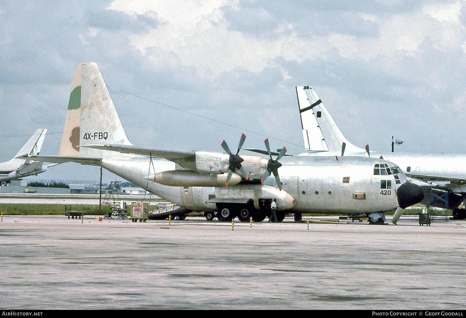 Aircraft Photo of 4X-FBQ / 420 | Lockheed KC-130H Hercules (L-382) (Karnaf) | Israel - Air Force | AirHistory.net #136836