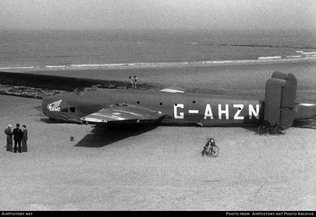 Aircraft Photo of G-AHZN | Handley Page HP-70 Halifax C8 | LAMS - London Aero & Motor Services | AirHistory.net #137076