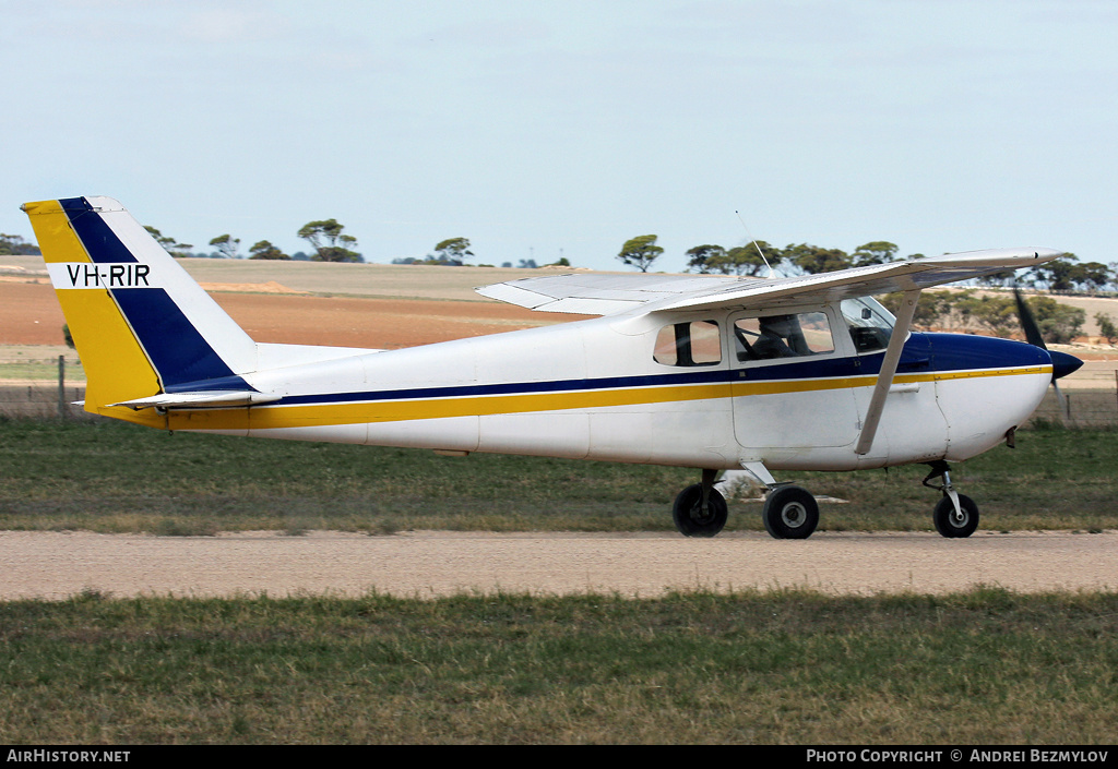 Aircraft Photo of VH-RIR | Cessna 172C | AirHistory.net #137098