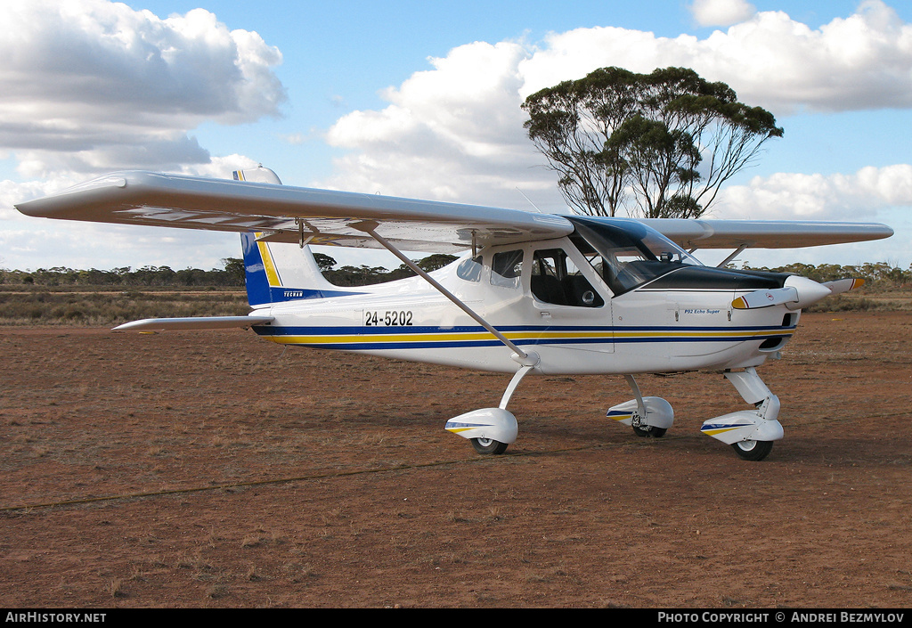 Aircraft Photo of 24-5202 | Tecnam P-92 Echo Super | AirHistory.net #137110