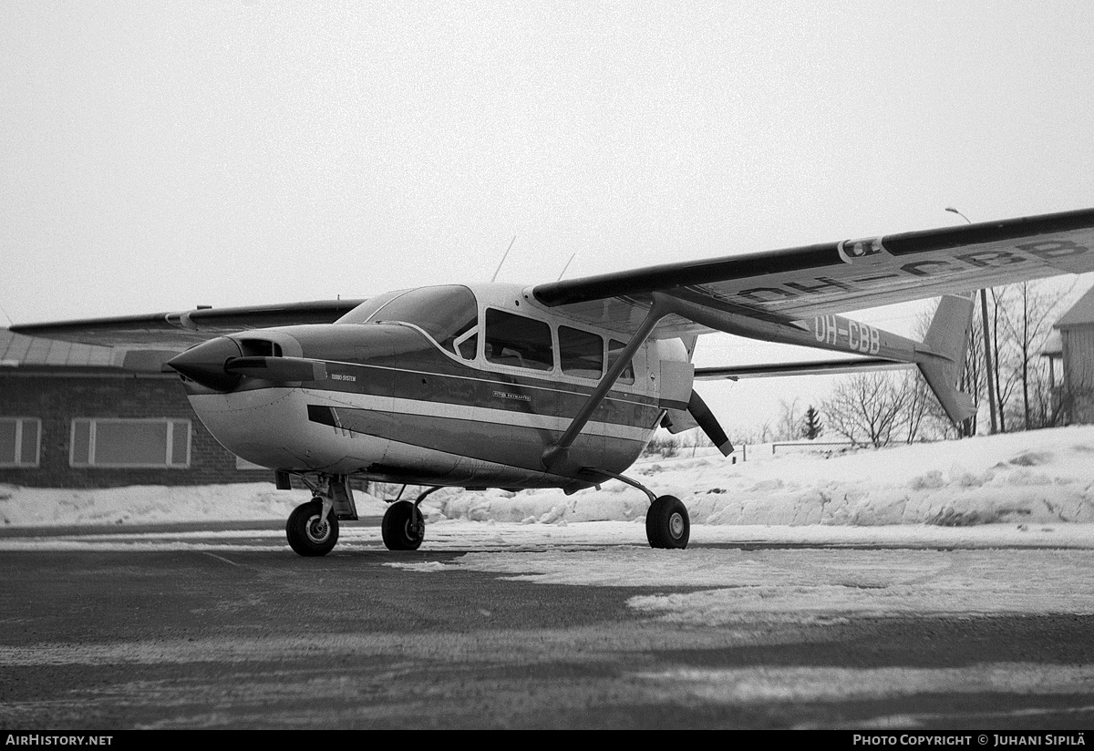 Aircraft Photo of OH-CBB | Cessna T337D Turbo Super Skymaster | AirHistory.net #137177