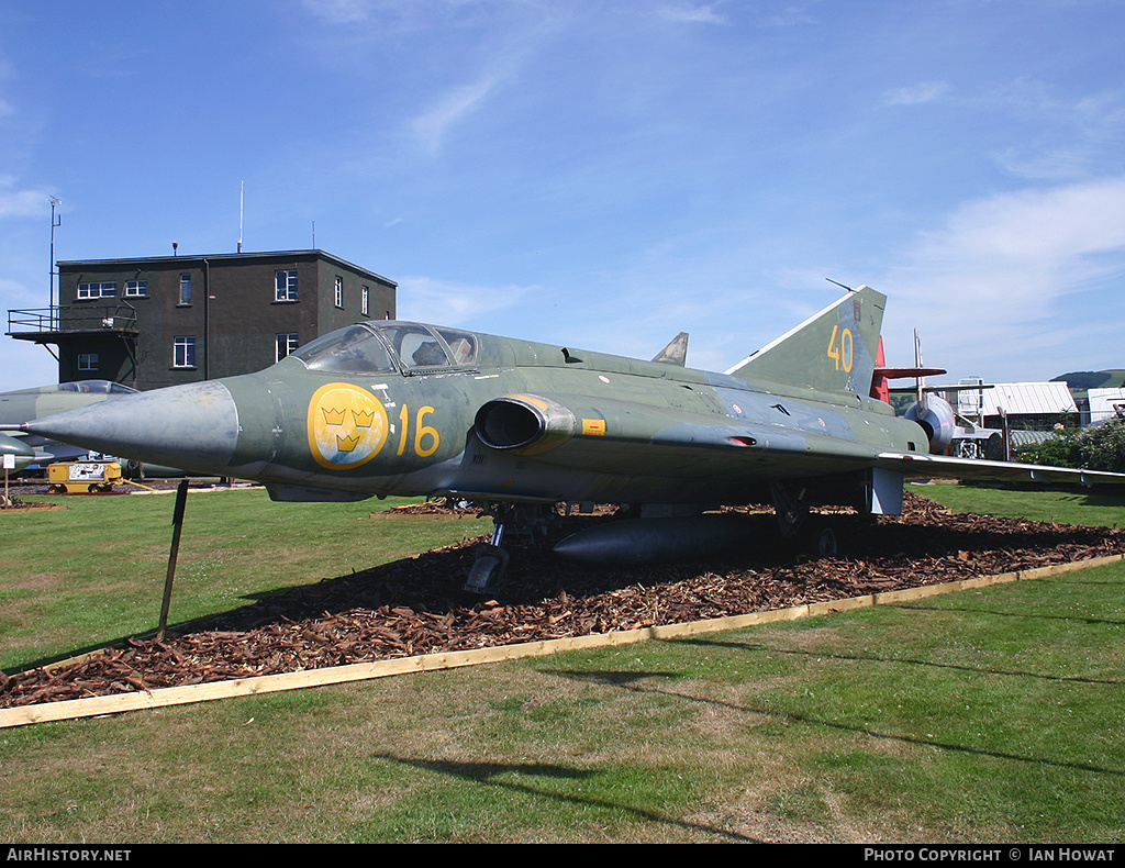 Aircraft Photo of 35075 | Saab J35A Draken | Sweden - Air Force | AirHistory.net #137254