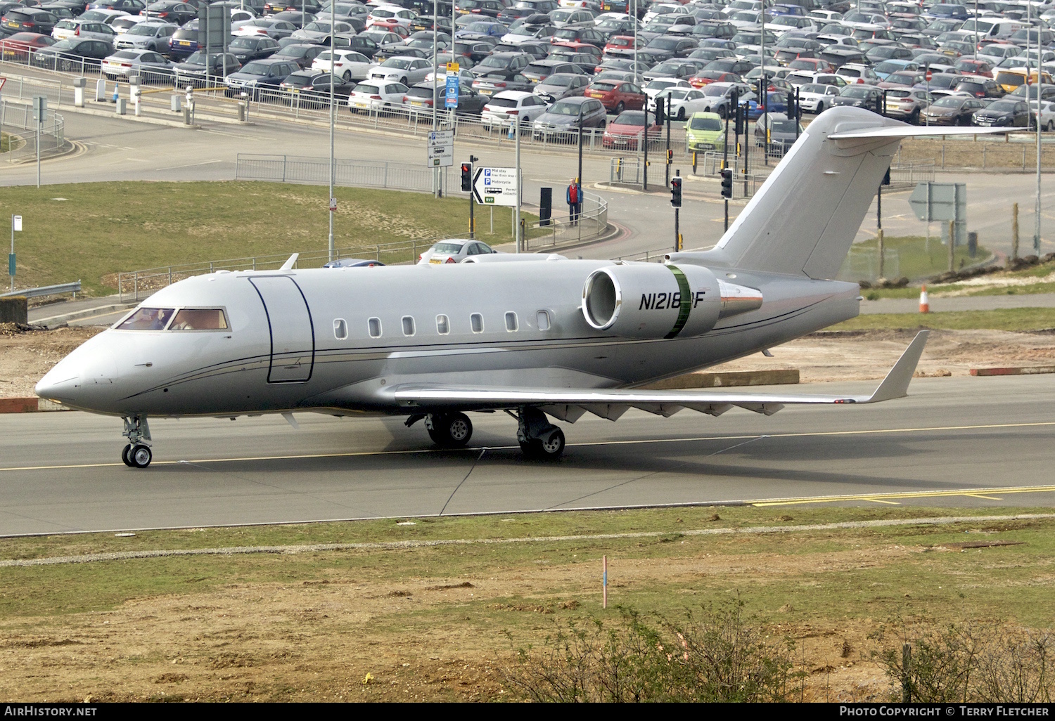 Aircraft Photo of N1218F | Bombardier Challenger 604 (CL-600-2B16) | AirHistory.net #137273