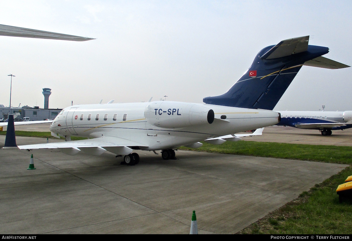 Aircraft Photo of TC-SPL | Bombardier Challenger 300 (BD-100-1A10) | AirHistory.net #137288