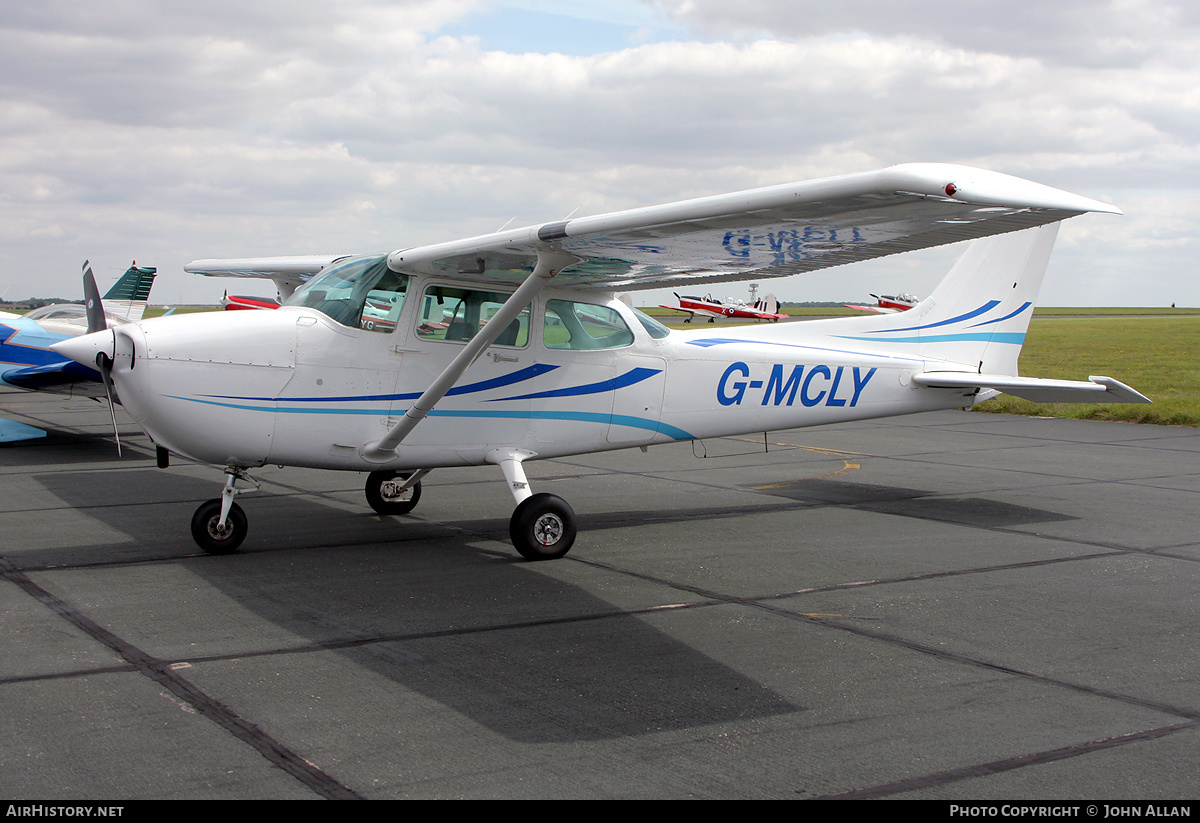 Aircraft Photo of G-MCLY | Cessna 172P | AirHistory.net #137344