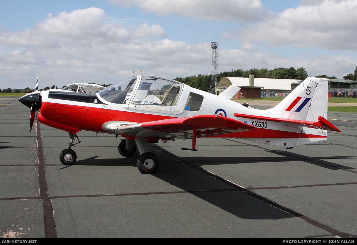 Aircraft Photo of G-SIJW / XX630 | Scottish Aviation Bulldog 120/121 | UK - Air Force | AirHistory.net #137350
