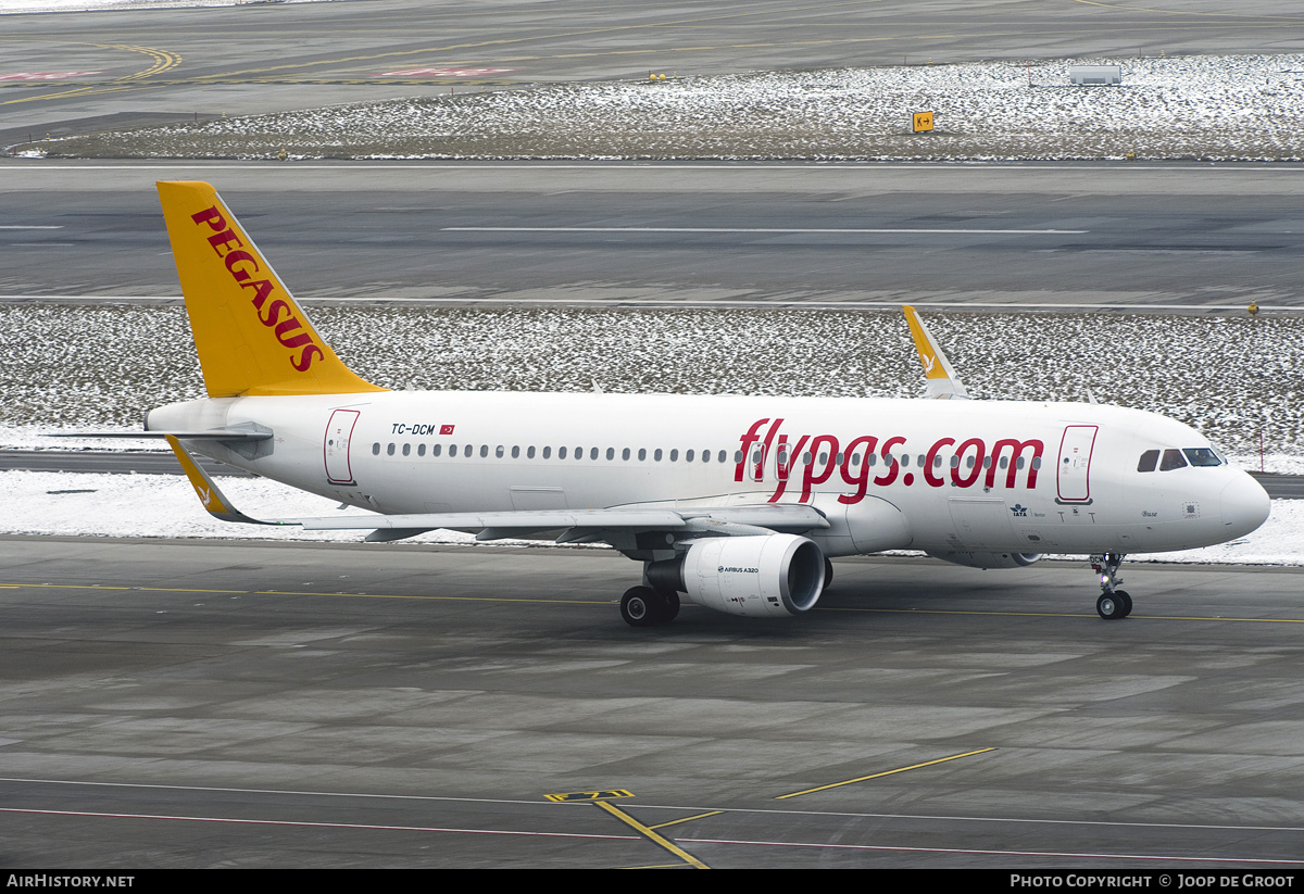 Aircraft Photo of TC-DCM | Airbus A320-214 | Pegasus Airlines | AirHistory.net #137396