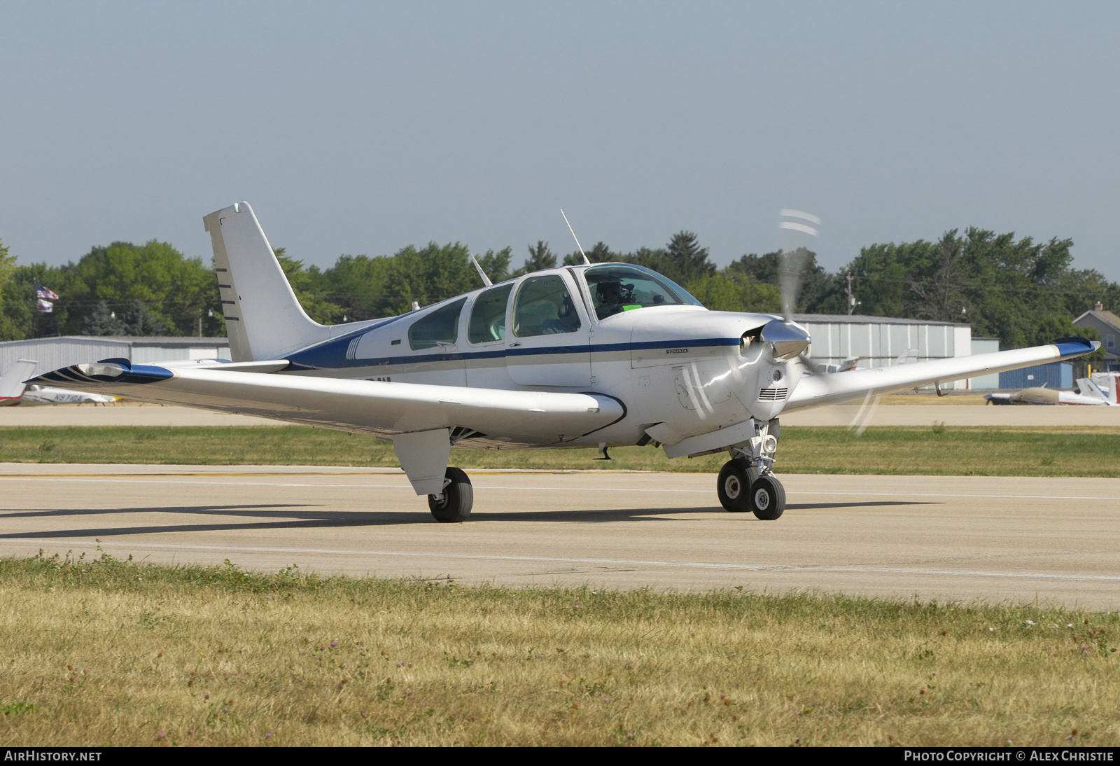 Aircraft Photo of N4416W | Beech F33A Bonanza | AirHistory.net #137400
