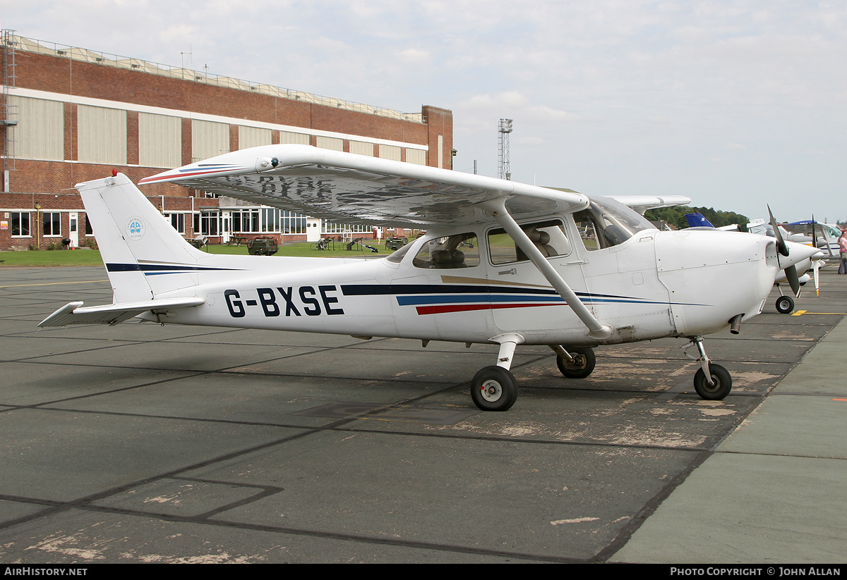 Aircraft Photo of G-BXSE | Cessna 172R Skyhawk II | AirHistory.net #137464