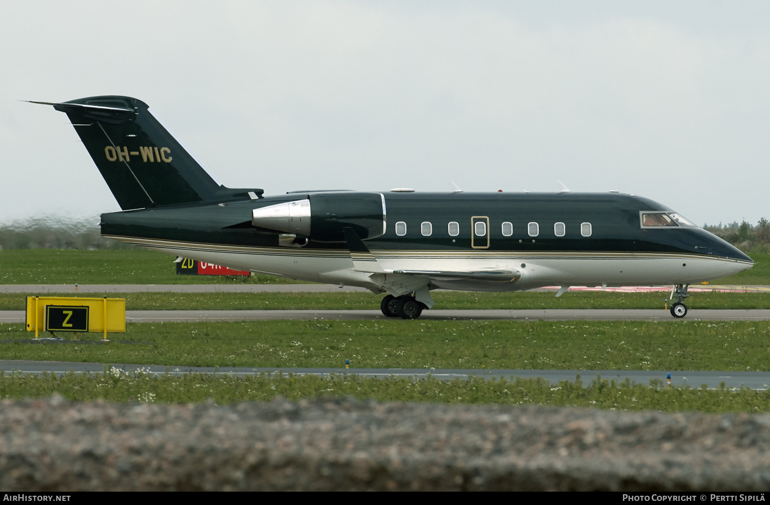 Aircraft Photo of OH-WIC | Bombardier Challenger 604 (CL-600-2B16) | AirHistory.net #137530