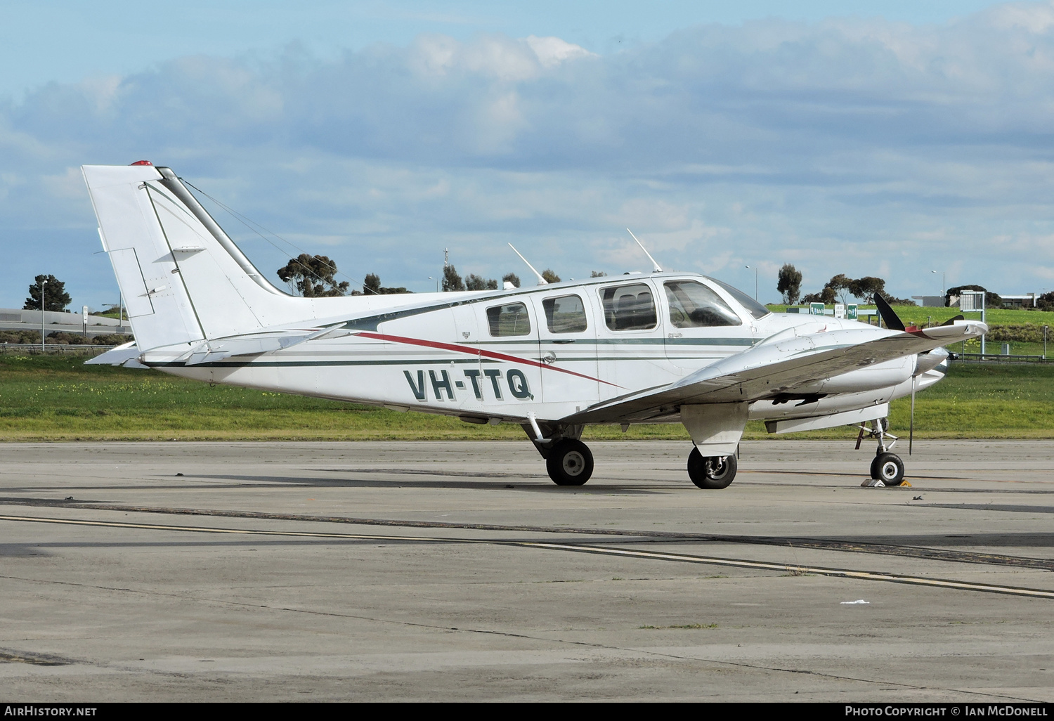 Aircraft Photo of VH-TTQ | Beech 58 Baron | AirHistory.net #137593