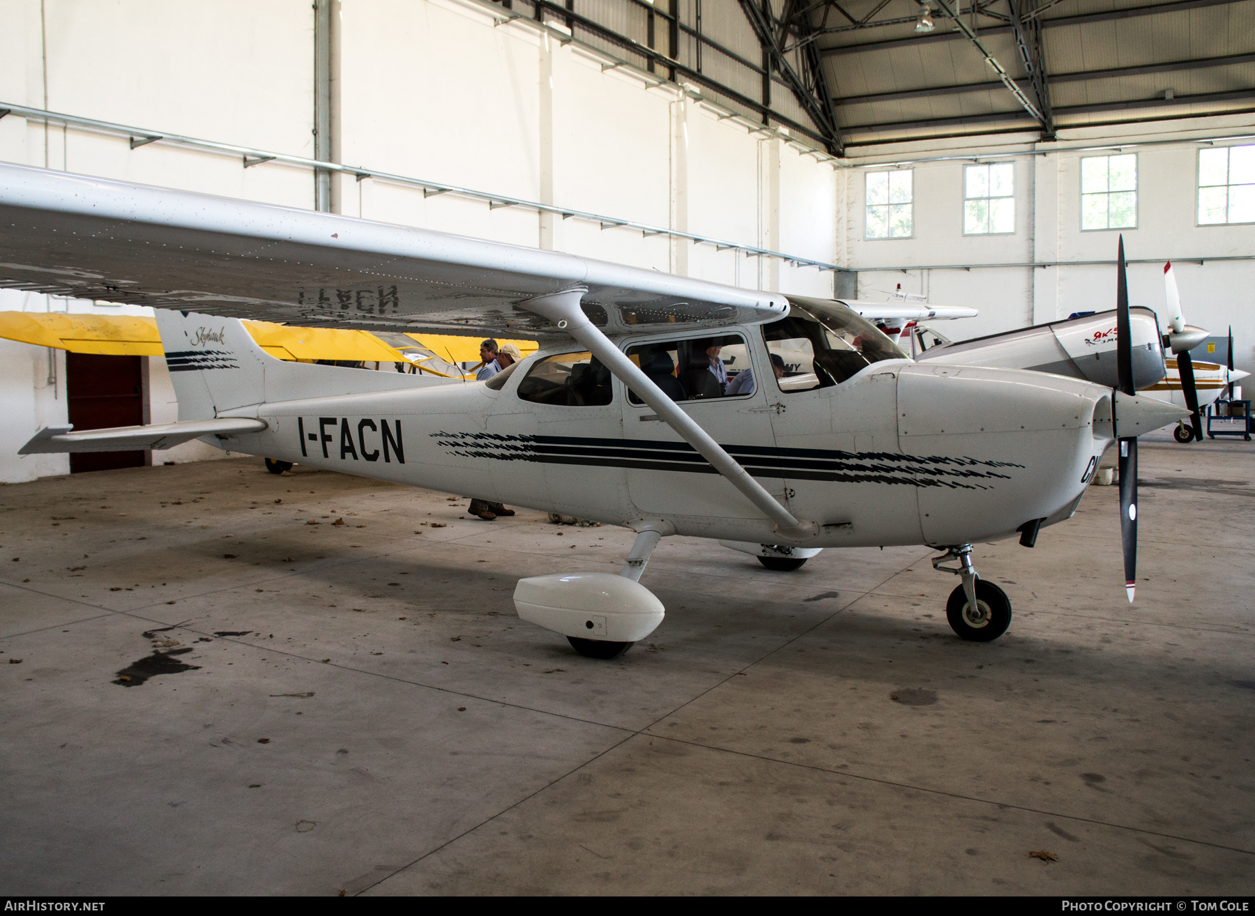 Aircraft Photo of I-FACN | Cessna 172R Skyhawk | AirHistory.net #137663