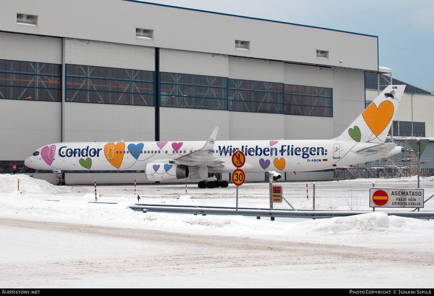 Aircraft Photo of D-ABON | Boeing 757-330 | Condor Flugdienst | AirHistory.net #137739