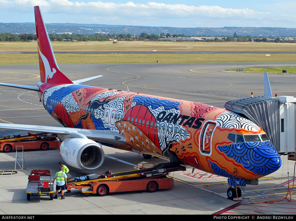 Aircraft Photo of VH-VXB | Boeing 737-838 | Qantas | AirHistory.net #137866