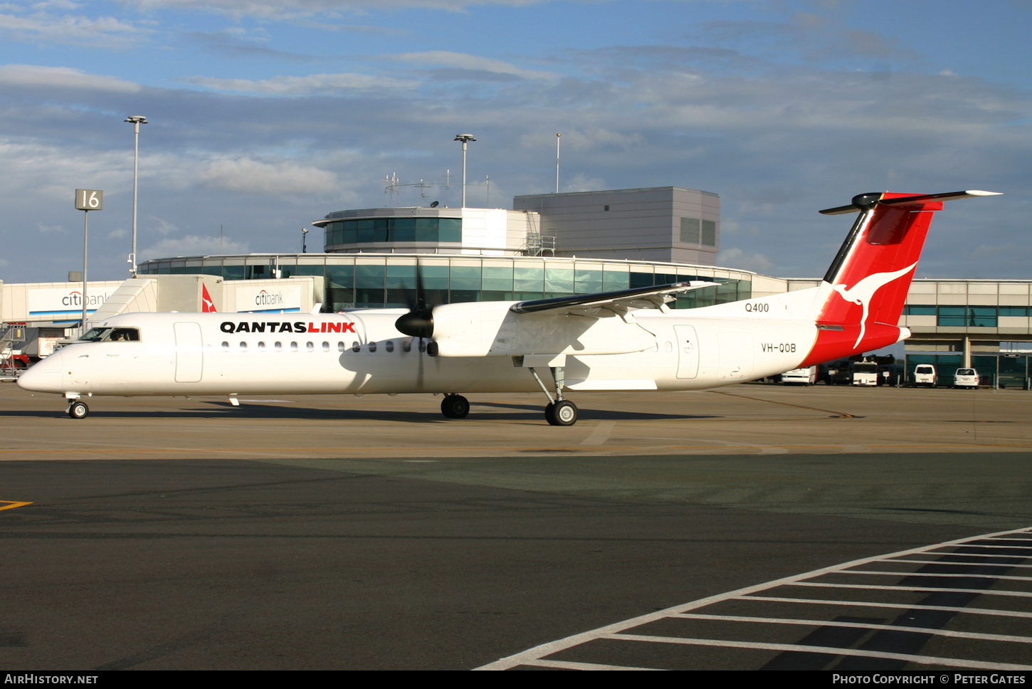 Aircraft Photo of VH-QOB | Bombardier DHC-8-402 Dash 8 | QantasLink | AirHistory.net #137871