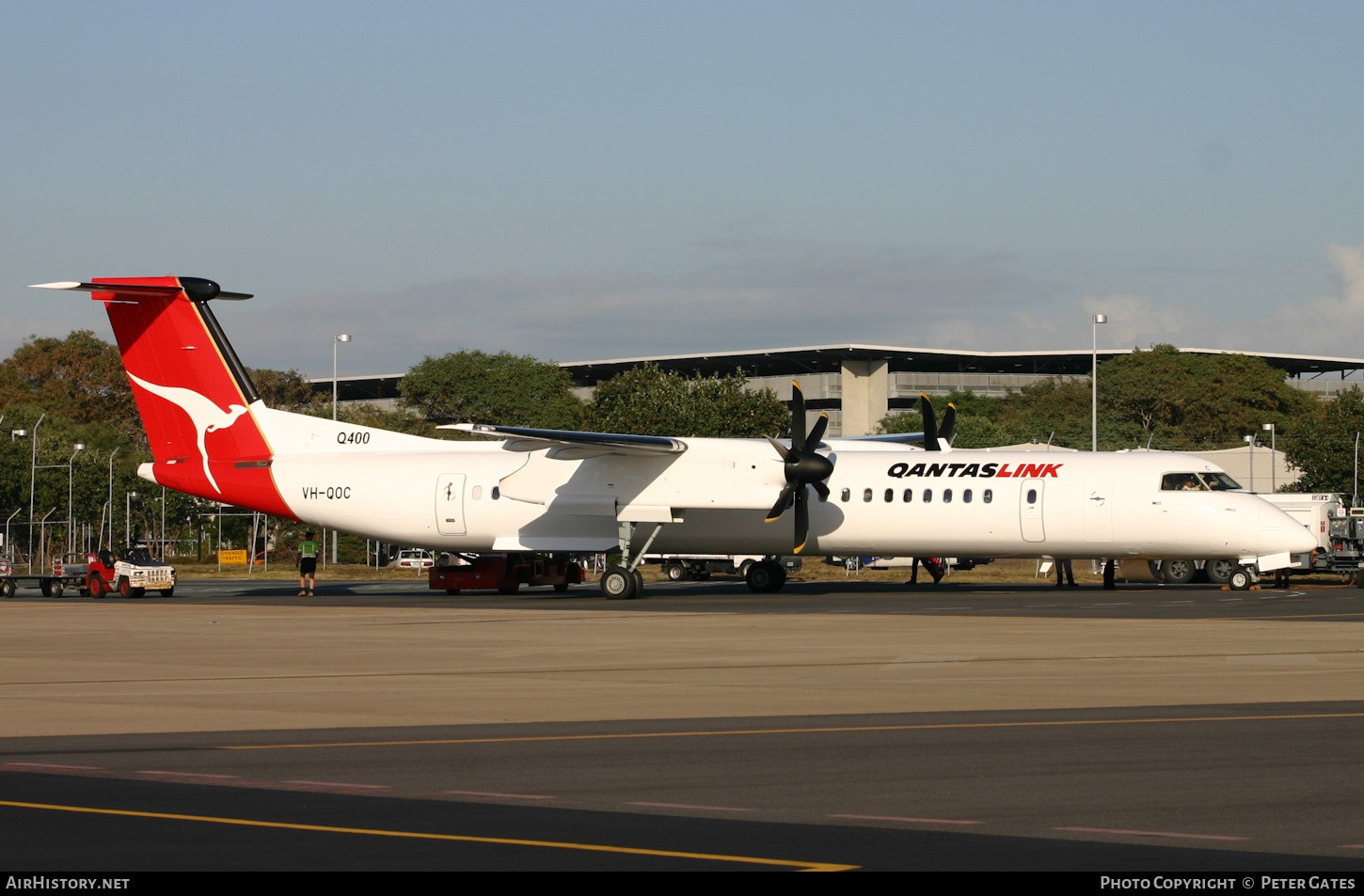 Aircraft Photo of VH-QOC | Bombardier DHC-8-402 Dash 8 | QantasLink | AirHistory.net #137882