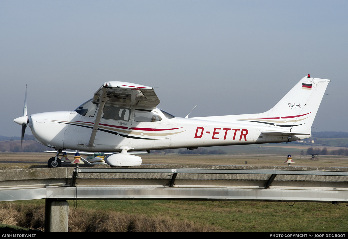 Aircraft Photo of D-ETTR | Cessna 172R Skyhawk | AirHistory.net #137944